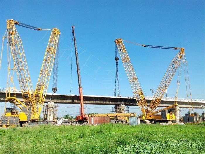 成綿樂高鐵吊裝.jpg 成綿樂高鐵吊裝.jpg