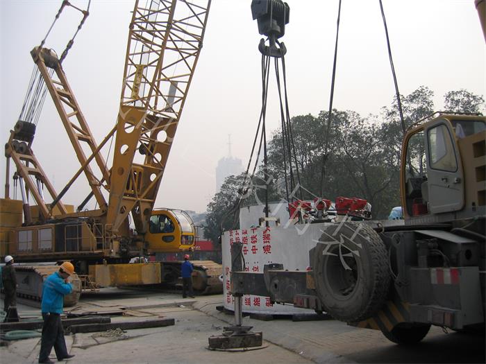 盾構(gòu)機(jī)翻身6.jpg